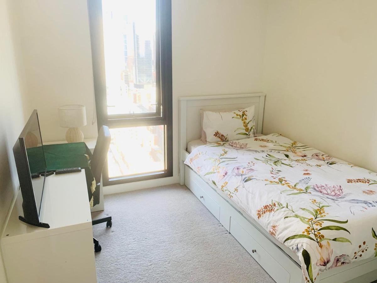 Melbourne Cbd Empire Apartment Luaran gambar